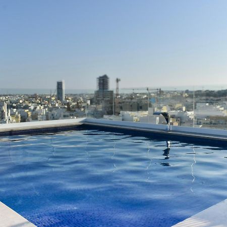 101 Moroni By Cast Renting Apartment Gzira Bagian luar foto