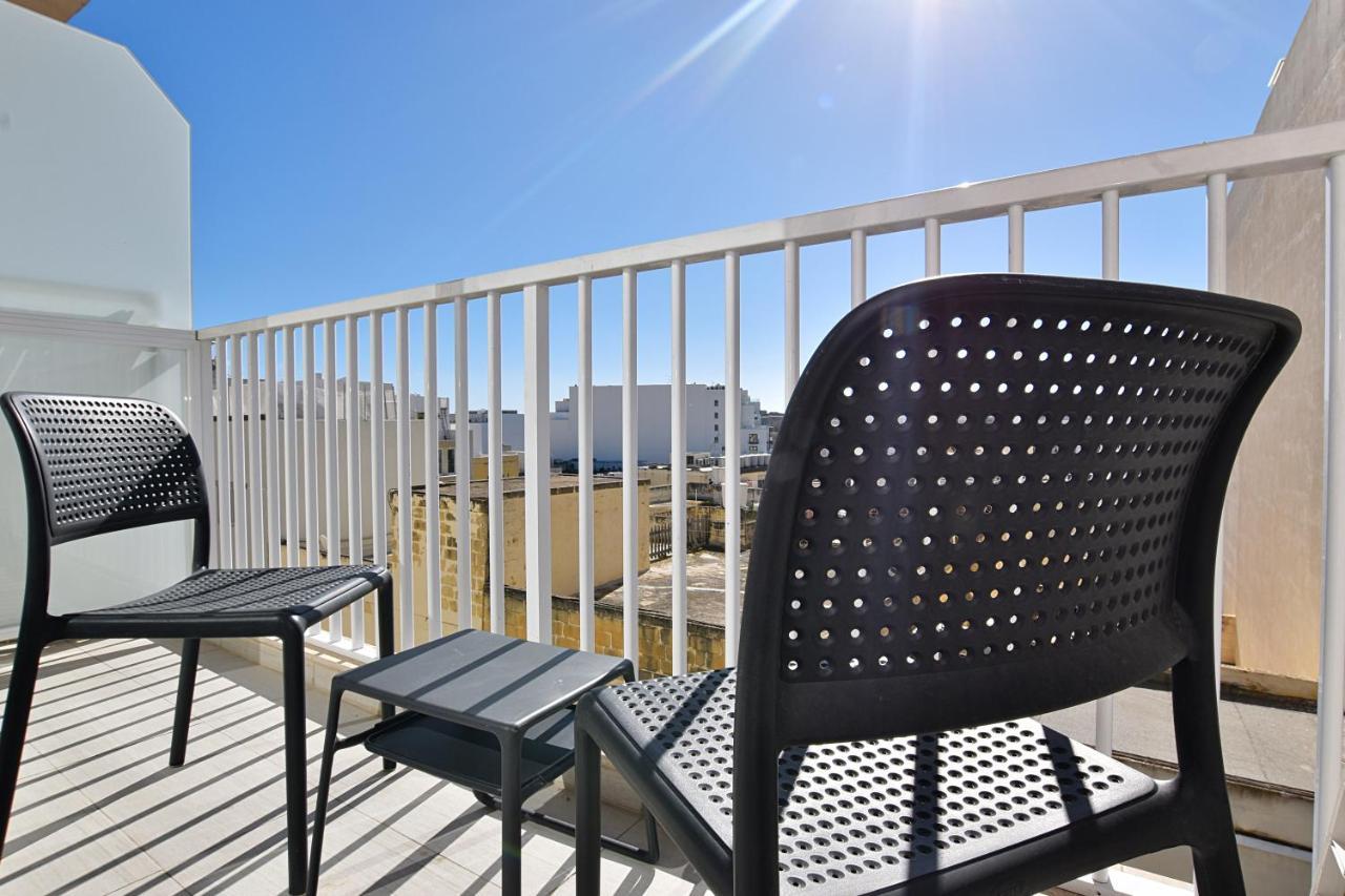 101 Moroni By Cast Renting Apartment Gzira Bagian luar foto