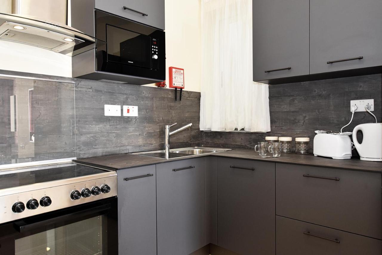 101 Moroni By Cast Renting Apartment Gzira Bagian luar foto