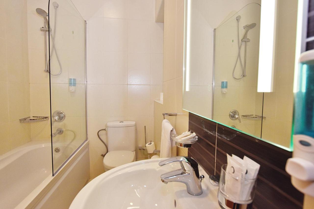 101 Moroni By Cast Renting Apartment Gzira Bagian luar foto