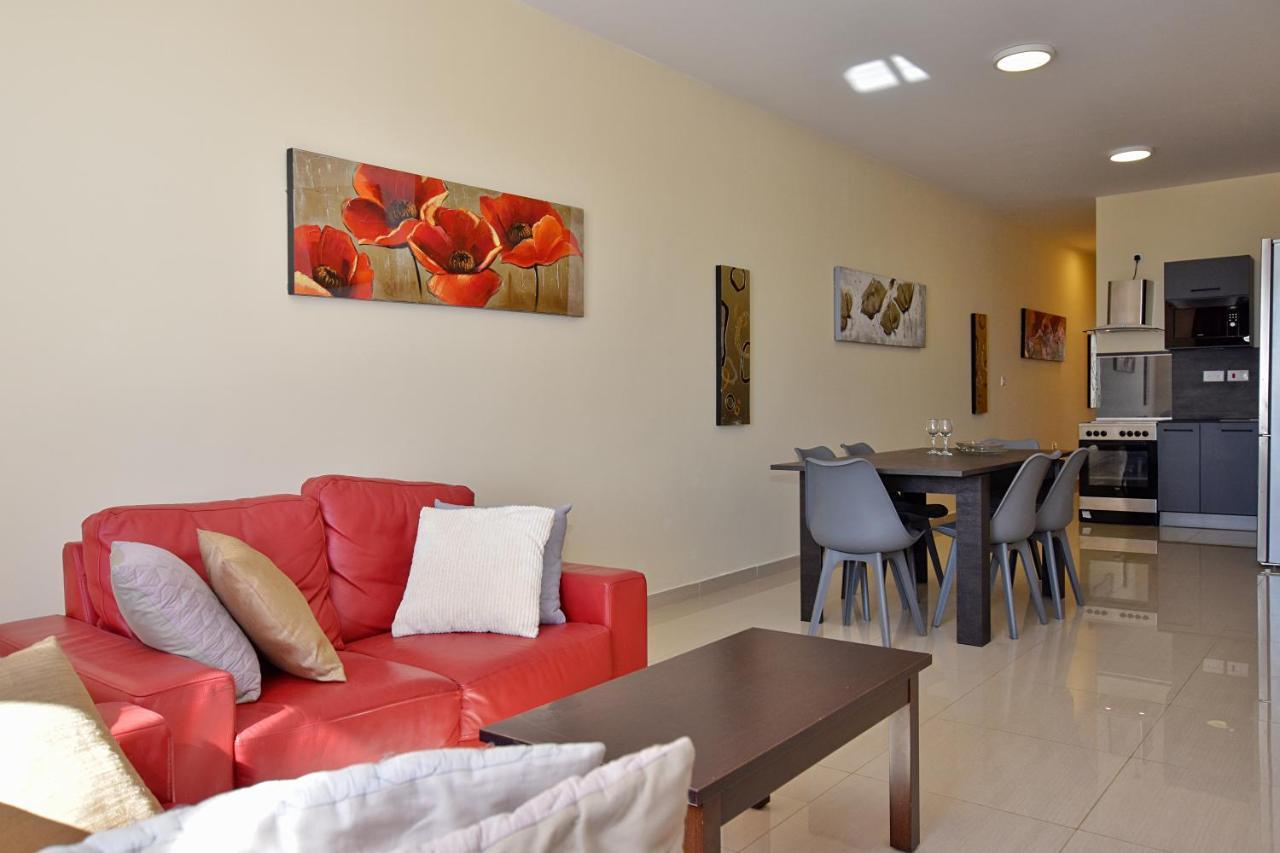 101 Moroni By Cast Renting Apartment Gzira Bagian luar foto