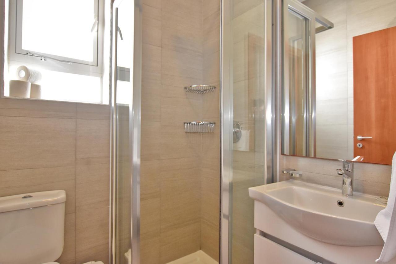 101 Moroni By Cast Renting Apartment Gzira Bagian luar foto